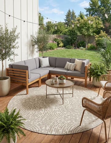 10' x 10' Easy-Clean Modern Indoor / Outdoor Round Rug
