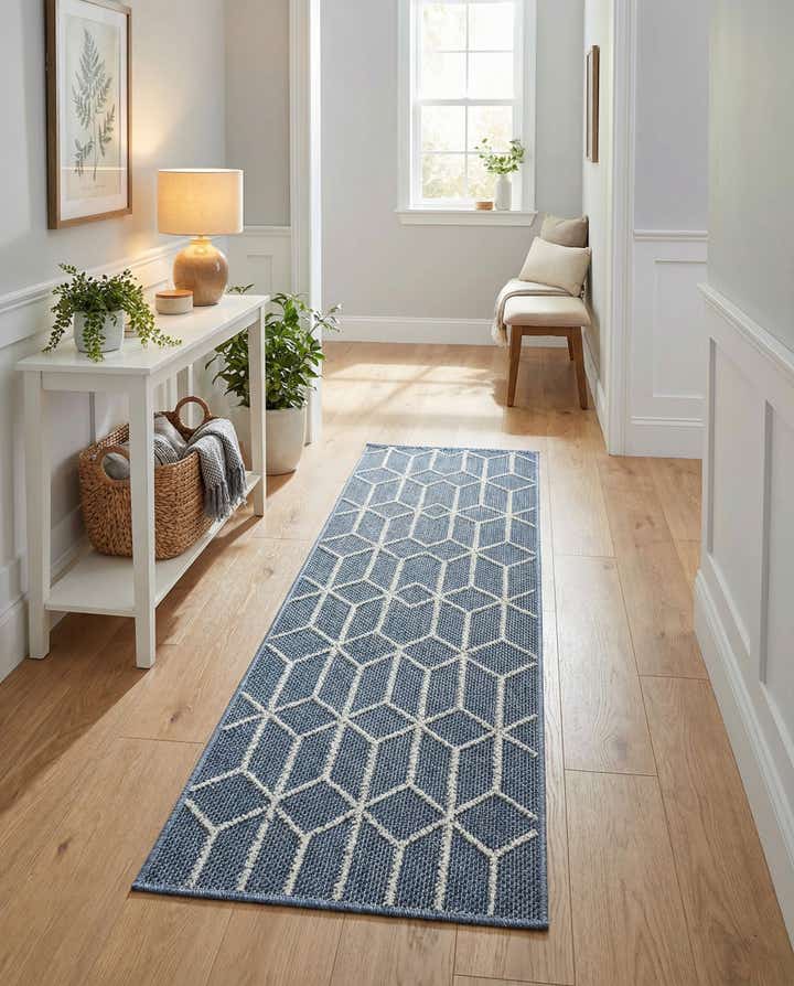 2' x 6' 1 Easy-Clean Lattice Indoor / Outdoor Runner Rug