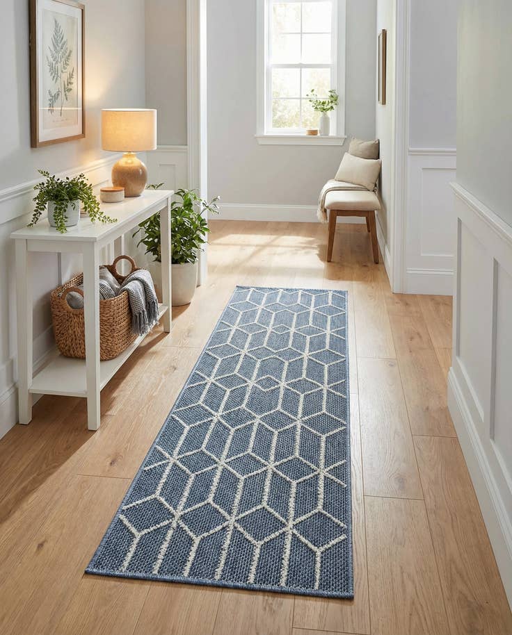 Detail image of 2' x 6' 1 Easy-Clean Lattice Indoor / Outdoor Runner Rug