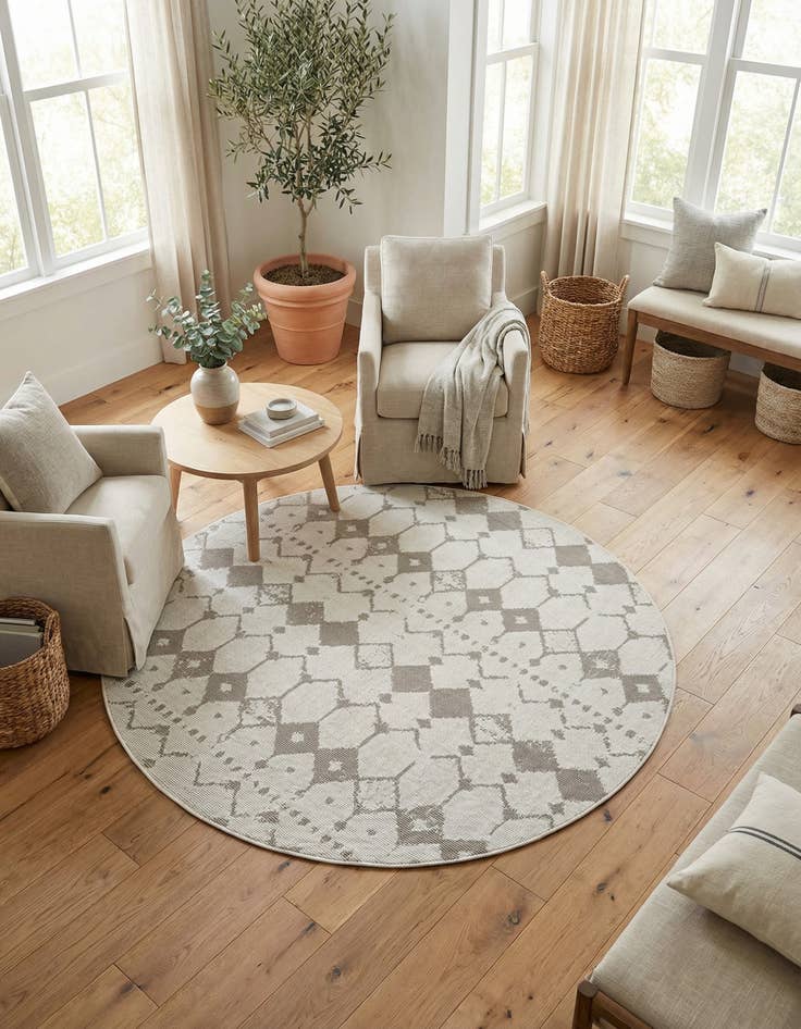Detail image of 4' x 4'  Washable Trellis Indoor / Outdoor Round Rug