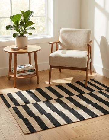 2' 7 x 3' 10 Hand Woven Kilim Modern Wool Rug