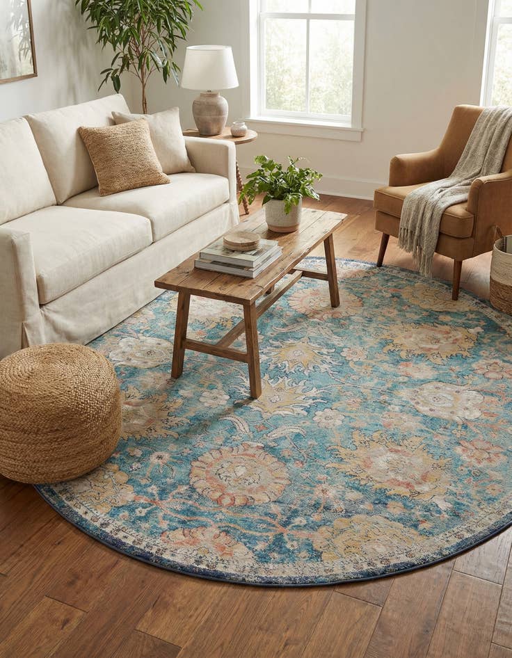 Detail image of 7' 10 x 7' 10 Lola Round Rug