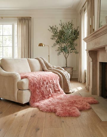 4' 9 x 6' Natural Sheepskin Freeform Rug