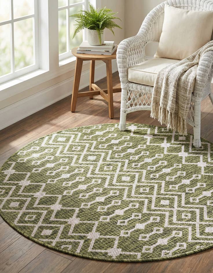Detail image of 3' x 3'  Washable Trellis Indoor / Outdoor Round Rug