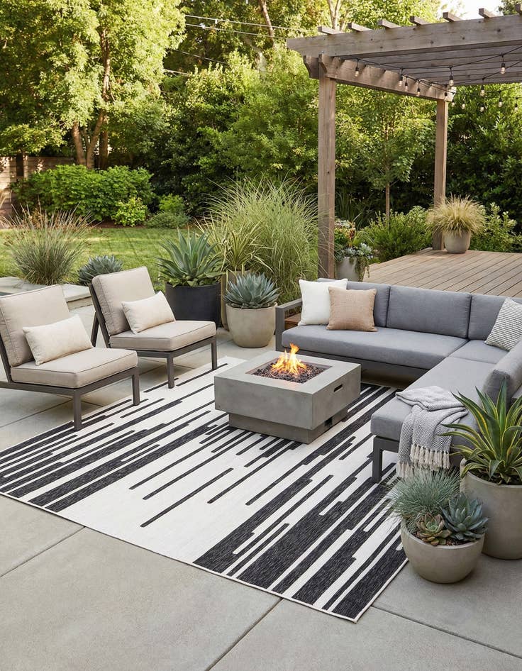 Detail image of 10' x 10'  Washable Modern Indoor / Outdoor Square Rug