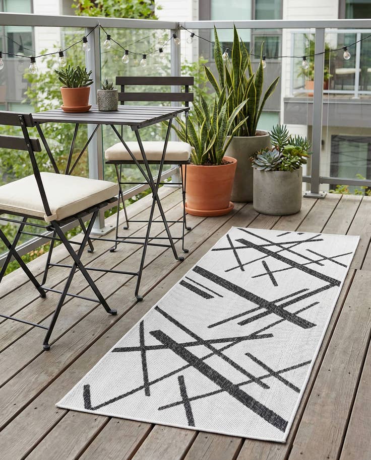 Detail image of 2' x 5' 3 Easy-Clean Modern Indoor / Outdoor Runner Rug