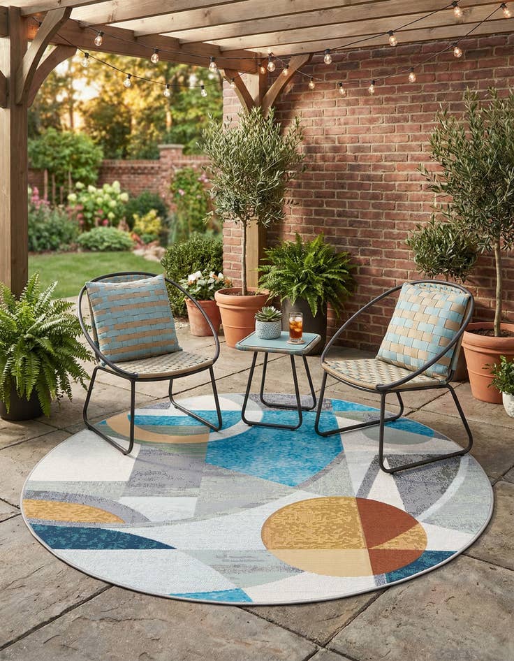 Detail image of 5' 3 x 5' 3  Washable Modern Indoor / Outdoor Round Rug