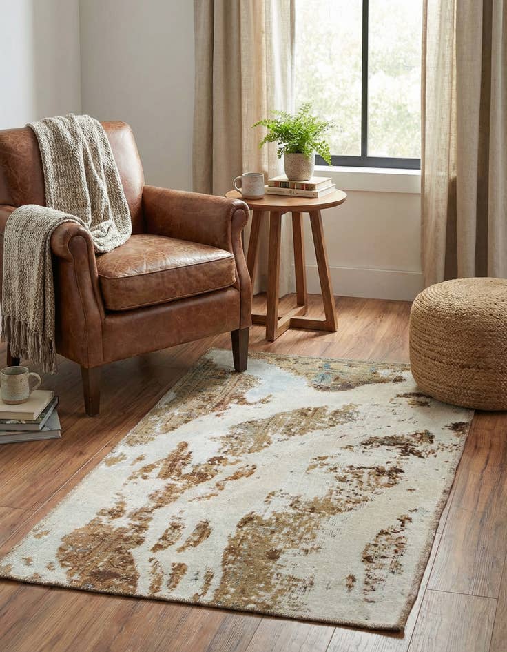 Detail image of 2' 8 x 5' 3  Hand Knotted Ultra Vintage Persian Wool Rug