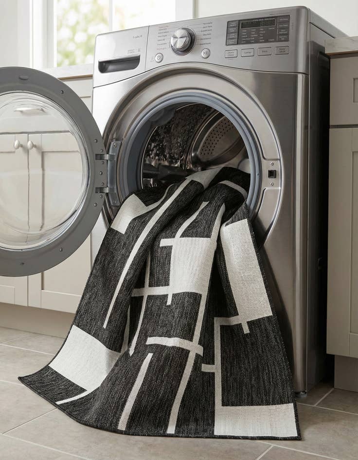 Detail image of  7' x 10'  Washable Modern Indoor / Outdoor Rug