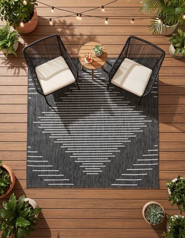 5' 3 x 5' 3 Easy-Clean Modern Indoor / Outdoor Square Rug