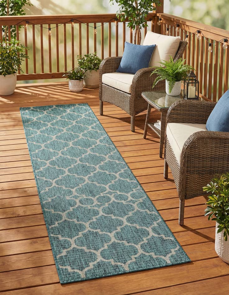 Detail image of 2' x 8' Easy-Clean Trellis Indoor / Outdoor Runner Rug