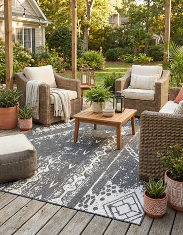 9' x 12' Easy-Clean Bohemian Indoor / Outdoor Rug