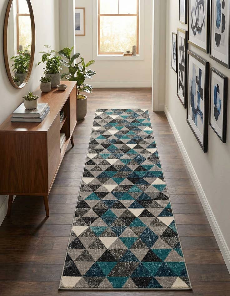 Detail image of 2' 7 x 10' Valencia Runner Rug