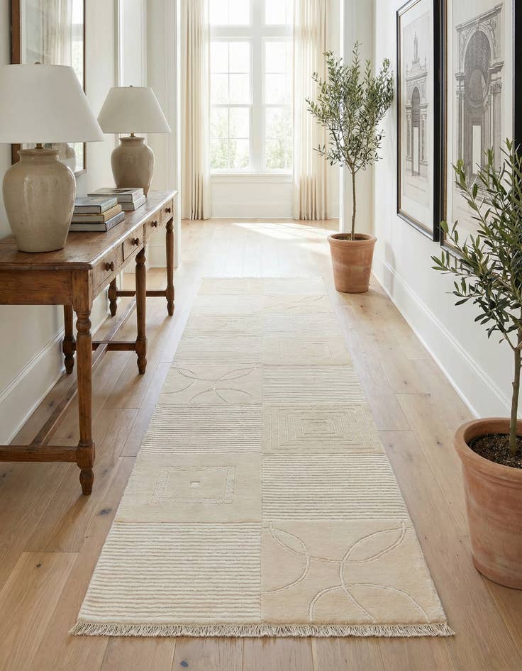 Detail image of 2' 9 x 10'  Hand Knotted Darya Wool Runner Rug