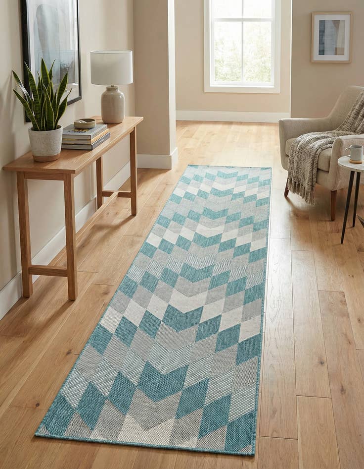 Detail image of 2' 7 x 12' Easy-Clean Modern Indoor / Outdoor Runner Rug