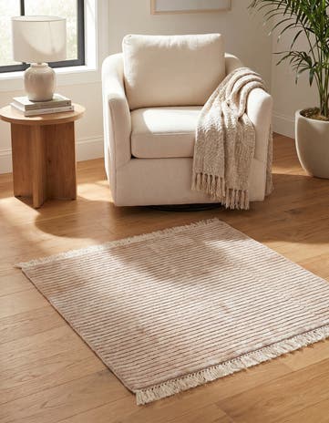 2' 7 x 2' 7 Hand Knotted Darya Wool Square Rug
