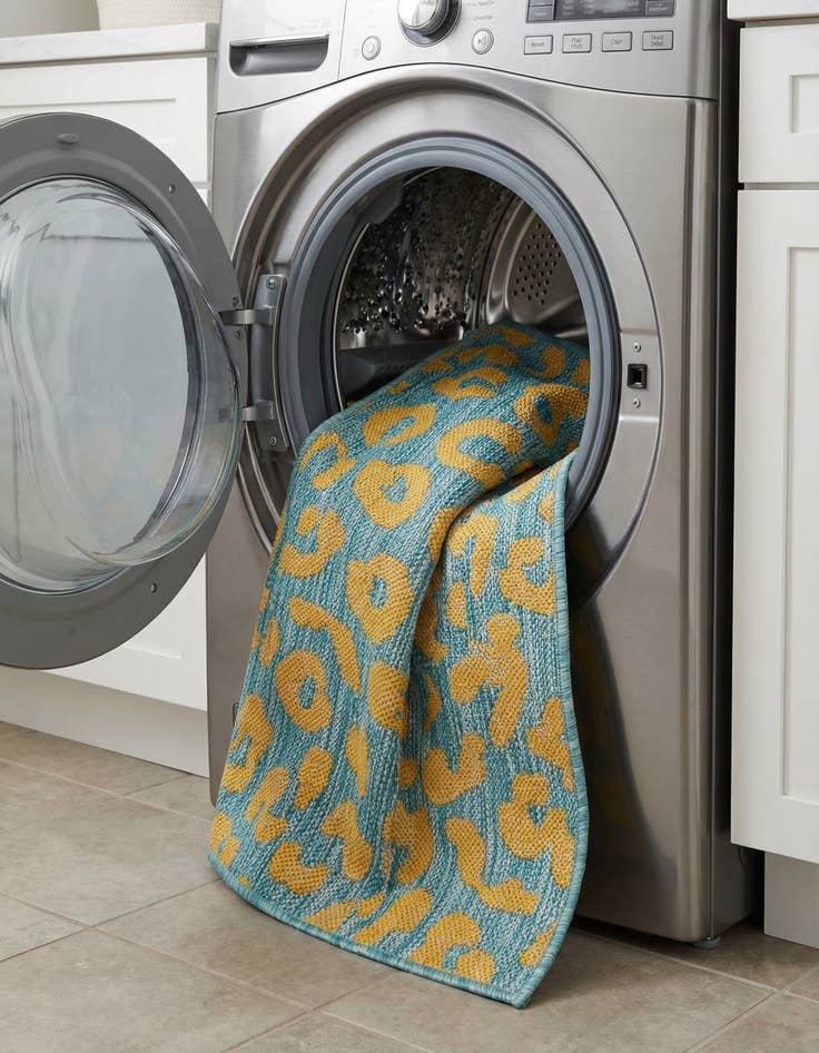 Detail image of  2' x 3'  Washable Safari Indoor / Outdoor Rug