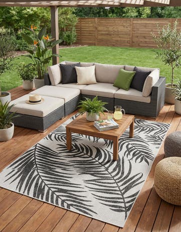 6' x 9' Easy-Clean Botanical Indoor / Outdoor Rug