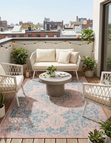 5' 3 x 8' Easy-Clean Jill Zarin Dubai Indoor / Outdoor Rug