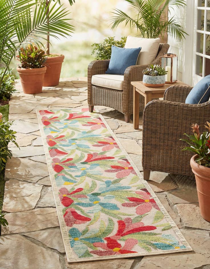 Detail image of 2' 7 x 12'  Washable Casablanca Indoor / Outdoor Runner Rug