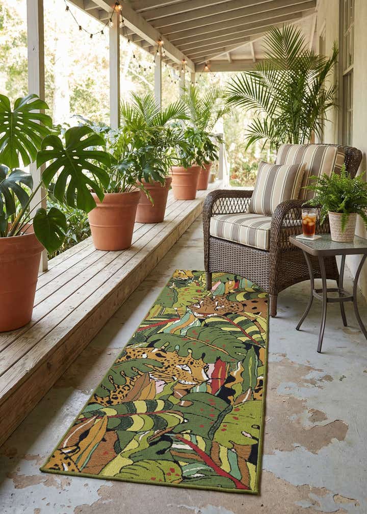2' x 6' Easy-Clean Botanical Indoor / Outdoor Runner Rug