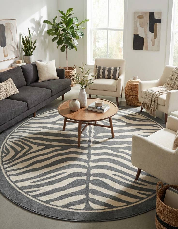 Detail image of 10' x 10' Safari Round Rug