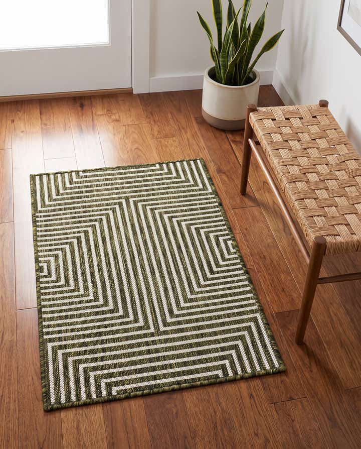 2' x 3' Easy-Clean Modern Indoor / Outdoor Rug