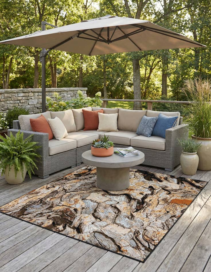 Detail image of 7' 10 x 7' 10  Washable Modern Indoor / Outdoor Square Rug