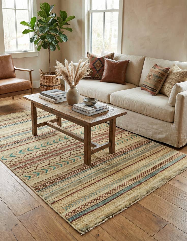 Detail image of 3' 4 x 5' 1  Hand Knotted Darya Rug