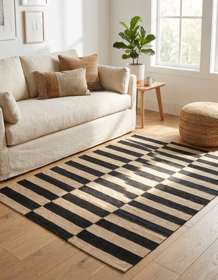 Detail image of 2' 8 x 3' 11  Hand Woven Kilim Modern Wool Rug