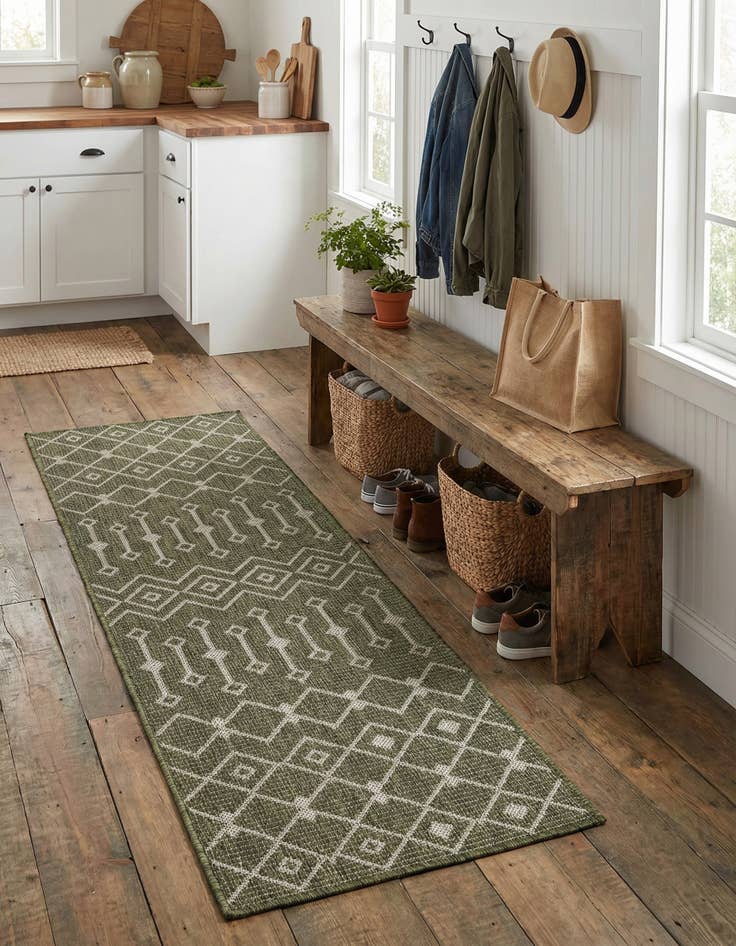 Detail image of  2' x 5'  Washable Lattice Indoor / Outdoor Runner Rug