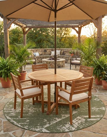 10' 8 x 10' 8 Easy-Clean Bohemian Indoor / Outdoor Round Rug