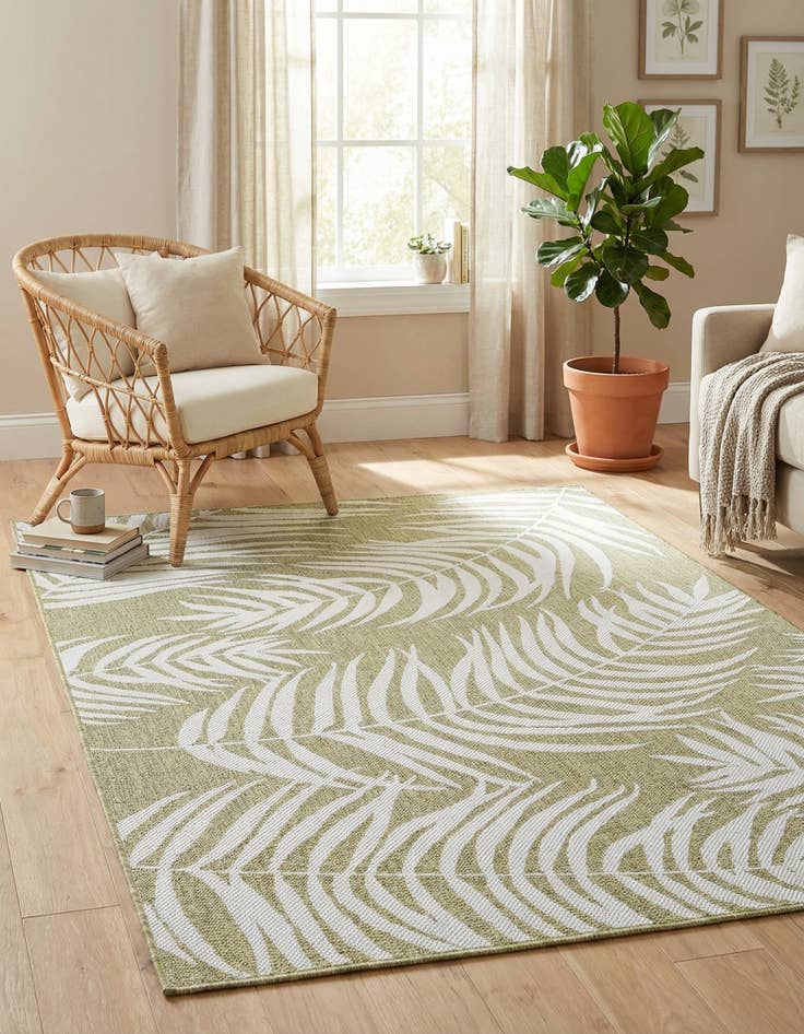 Detail image of 5' 3 x 7' Easy-Clean Botanical Indoor / Outdoor Rug