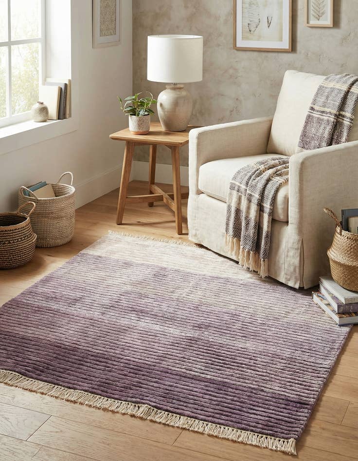 Detail image of 2' 6 x 2' 7  Hand Knotted Darya Wool Square Rug