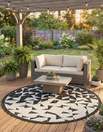 6' x 6' Easy-Clean Modern Indoor / Outdoor Round Rug