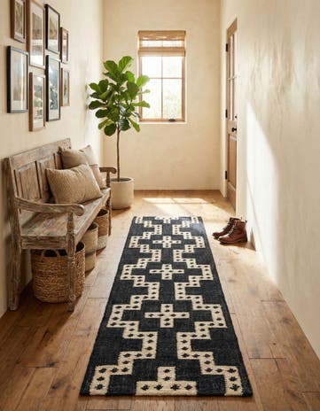 2' x 8' Hand Woven Kilim Wool Runner Rug