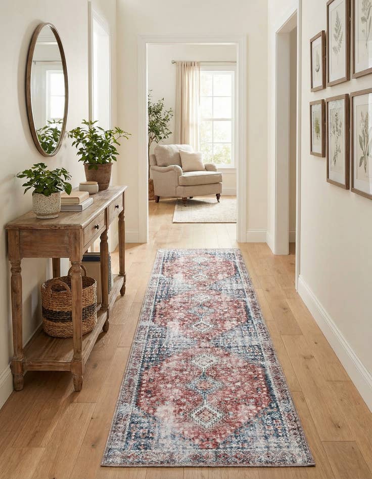 Detail image of  2' 7 x 10' Yara Runner Rug