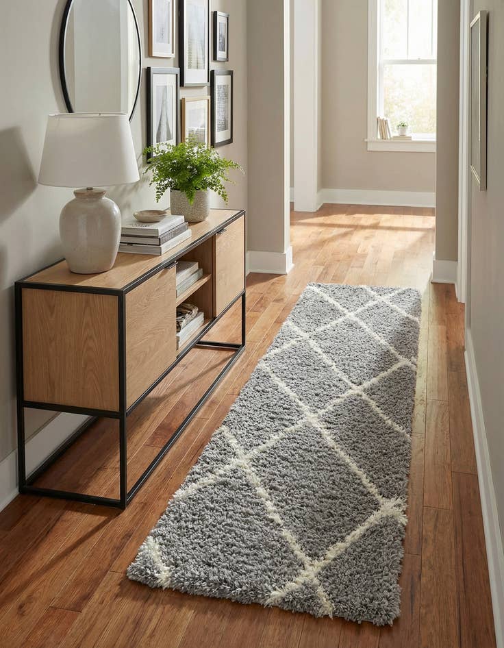 Detail image of 2' 7 x 10' Infinity Shag Runner Rug