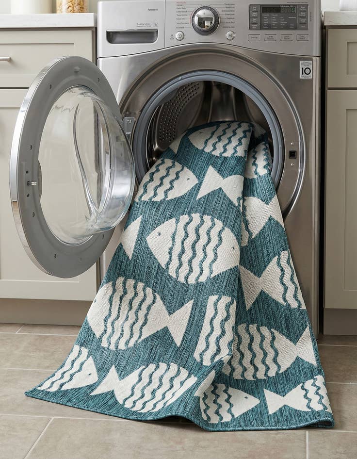 Detail image of 6' 1 x 9'  Washable Coastal Indoor / Outdoor Rug