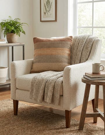 1' 5 x 1' 5 Hand Woven Pillow Wool Square Rug