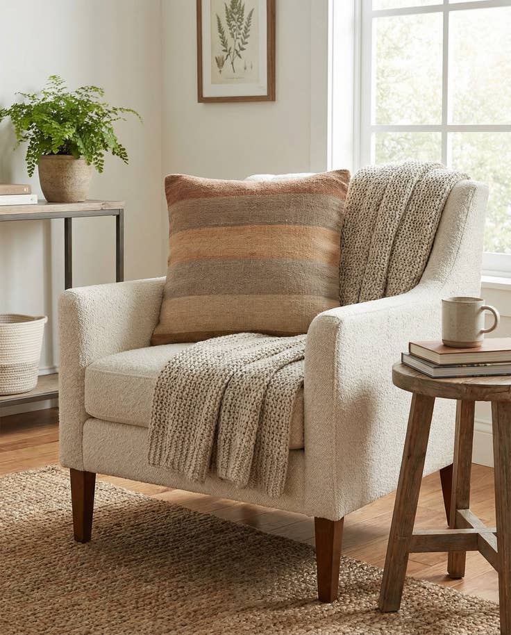 Detail image of 1' 5 x 1' 5 Hand Woven Pillow Wool Square Rug