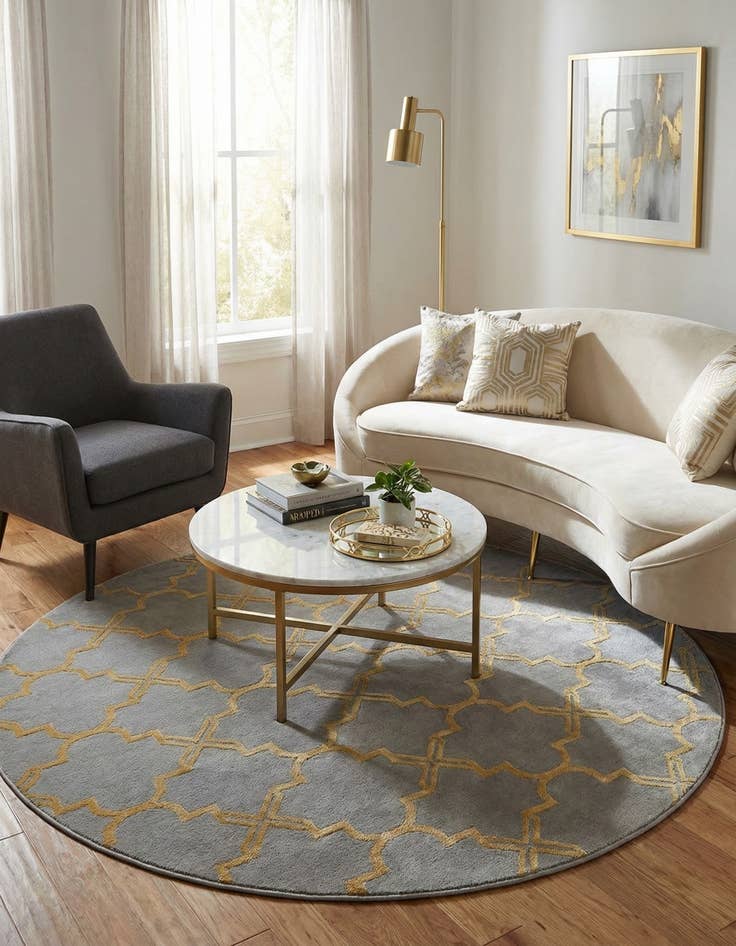 Detail image of 7' 10 x 7' 10  Marilyn Monroe™ Glam Trellis Round Rug