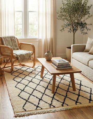 3' 4 x 5' Hand Knotted Moroccan Wool Rug