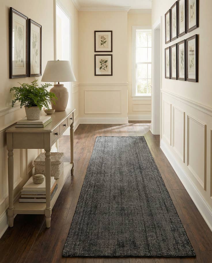 Detail image of 3' 3 x 16' 5 Hand Woven Jill Zarin English Manor Wool Runner Rug