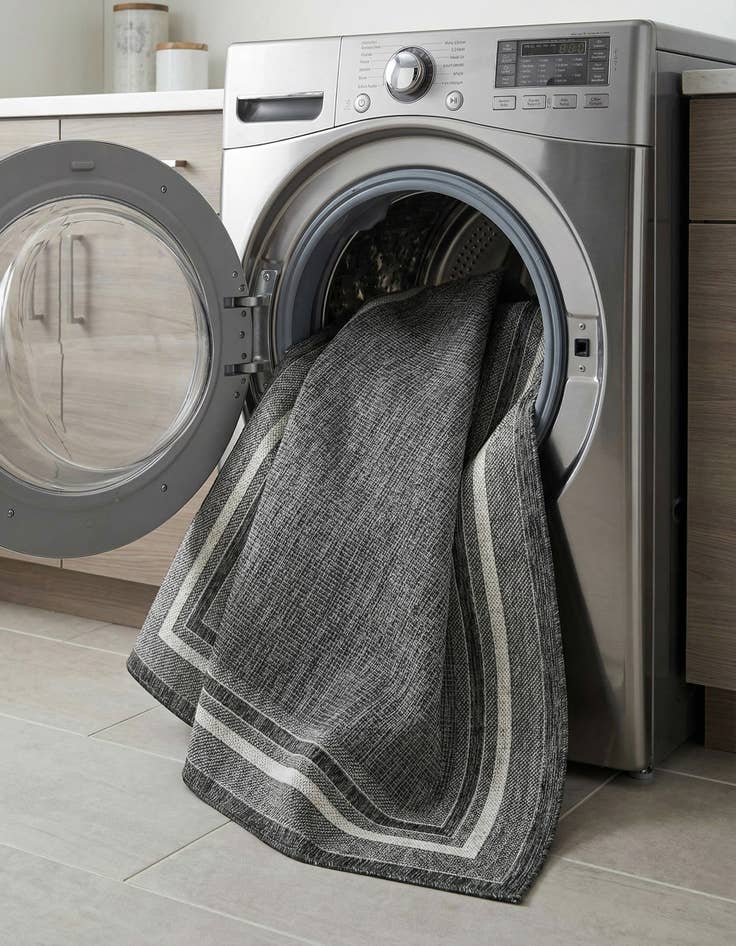 Detail image of 5' 3 x 8'  Washable Border Indoor / Outdoor Rug