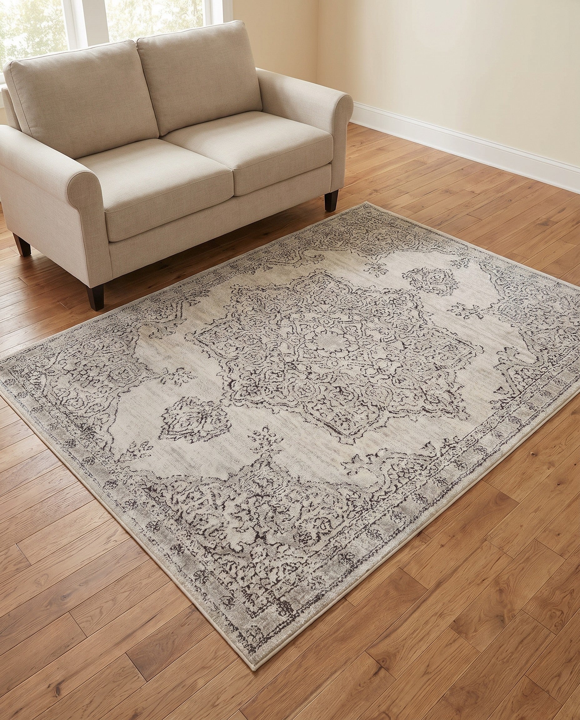 4' x 6' Nyla Rug