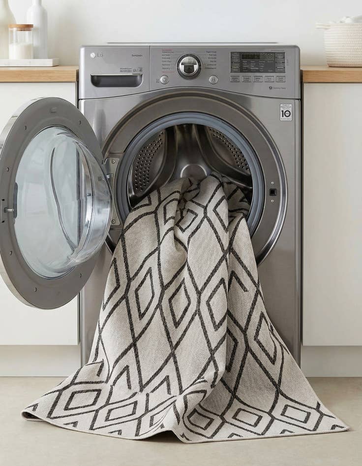 Detail image of 7' 10 x 10'  Washable Jill Zarin Turks and Caicos Indoor / Outdoor Rug