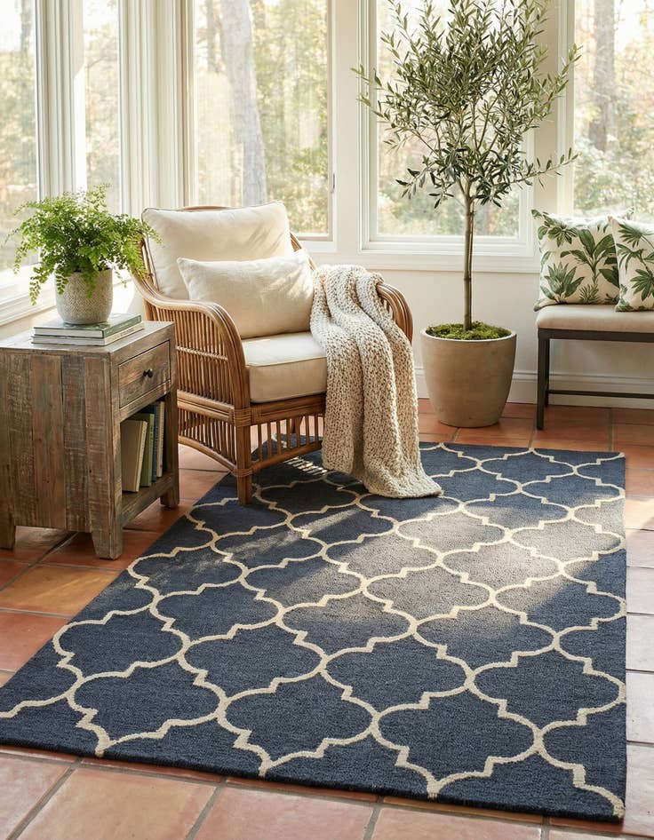 Detail image of 5' x 8' Luna Wool Rug