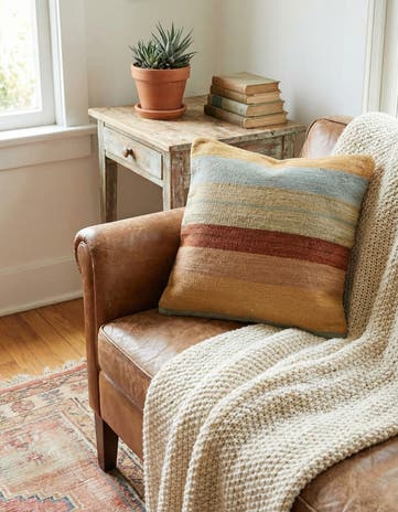 1' 6 x 1' 6 Hand Woven Pillow Wool Square Rug