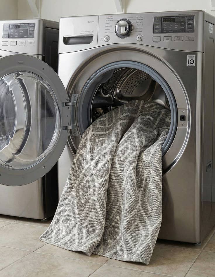 Detail image of  4' x 6'  Washable Jill Zarin Turks and Caicos Indoor / Outdoor Rug